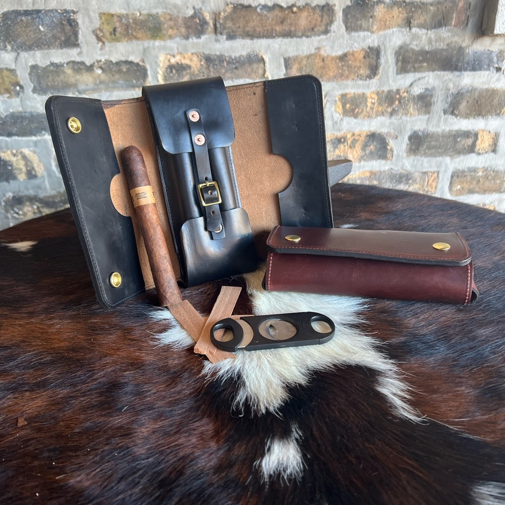 Horween cigar case Black